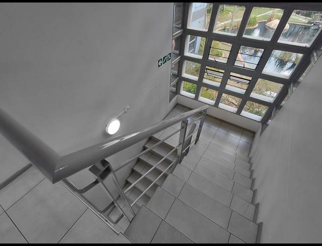147M² OFFICE TO LET IN VORNA VALLEY